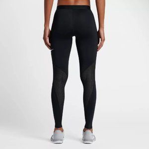 Nike Pro HyperCool Women's Training Tights | L